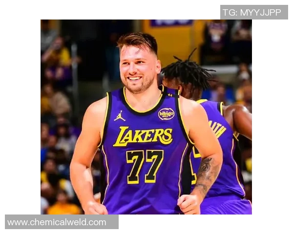 快船队战胜湖人，迎来季后赛复兴